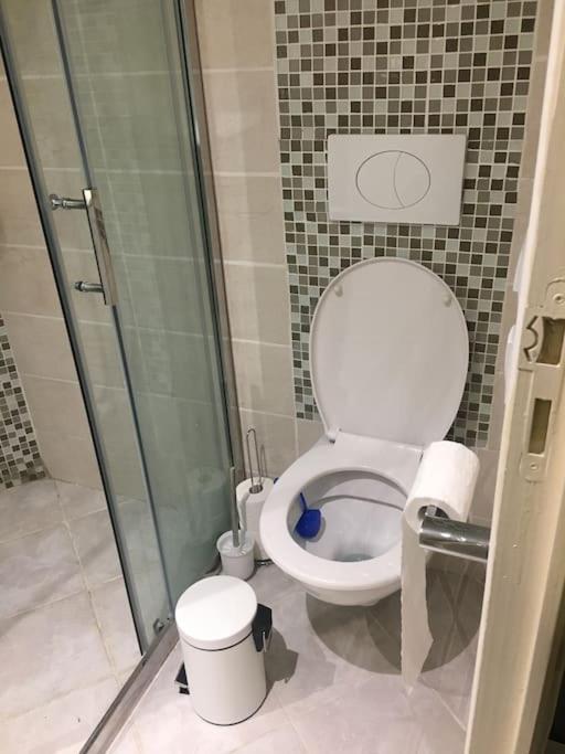 Studio Ideal Pour Deux Voyageurs Sur Marseille Ngoại thất bức ảnh