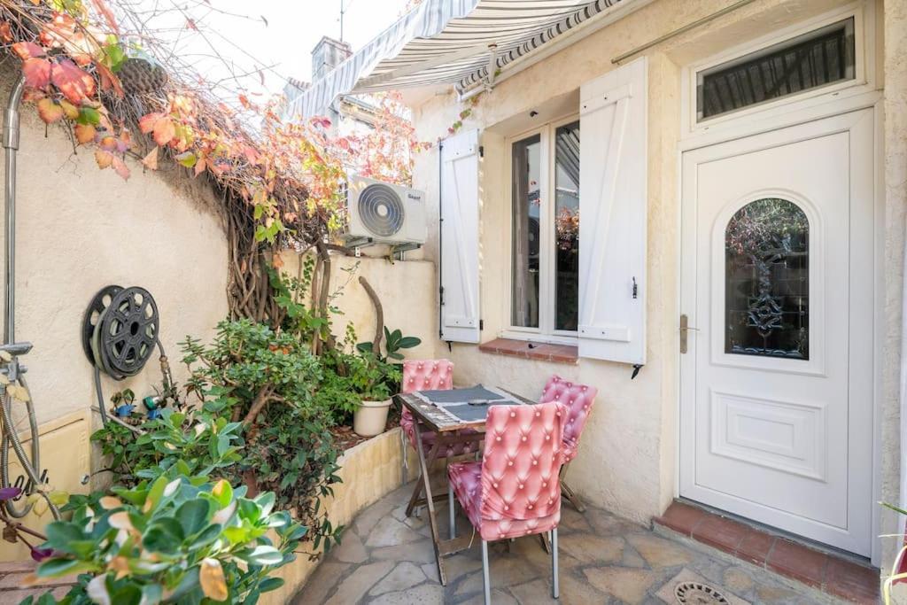 Studio Ideal Pour Deux Voyageurs Sur Marseille Ngoại thất bức ảnh