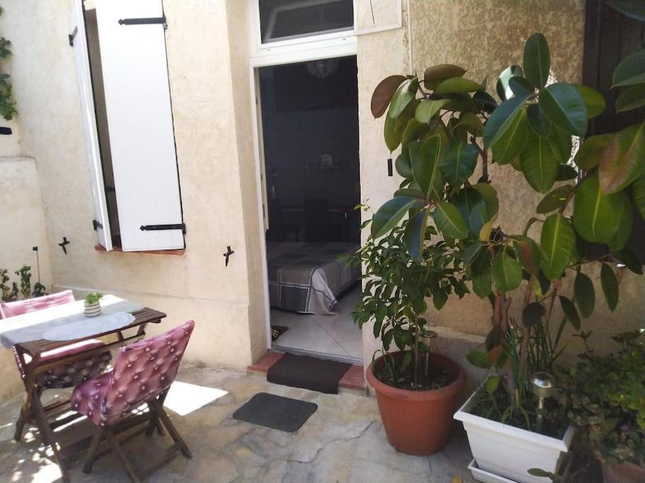 Studio Ideal Pour Deux Voyageurs Sur Marseille Ngoại thất bức ảnh